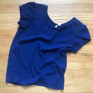 Short-Sleeved Blouse